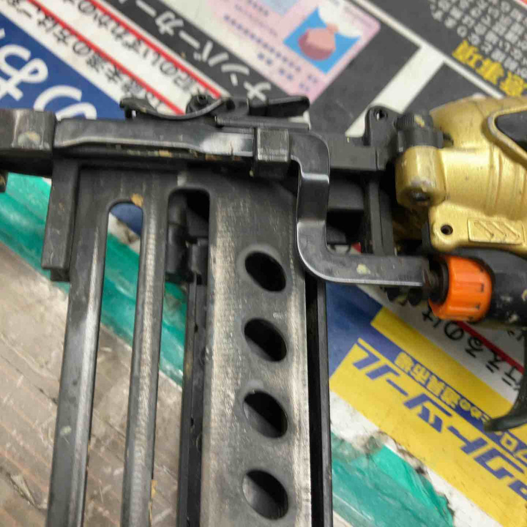 ★ハイコーキ(HIKOKI ※旧:日立工機) 高圧フロアタッカ N5004HMF　本体のみ【戸田店】