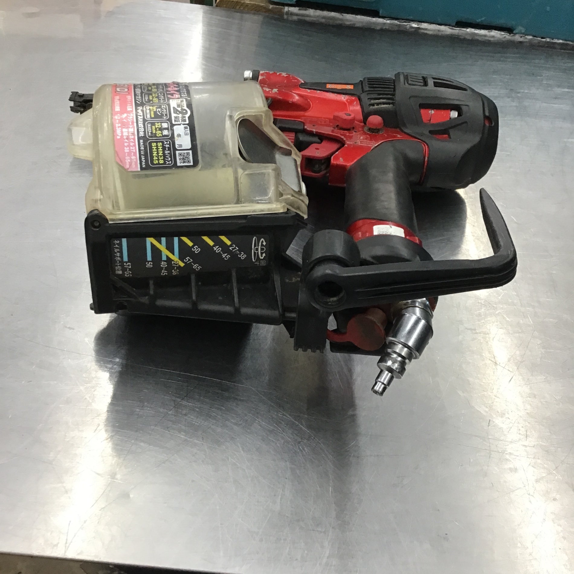MAX HN-65N2(D) 高圧釘打ち機【リライズ市川行徳店】【店頭取引限定】【中古】IT2JUWS1BW2M マックス(MAX)の型枠モデル高圧釘打ち機、HN-65FW1を買い取りさせて