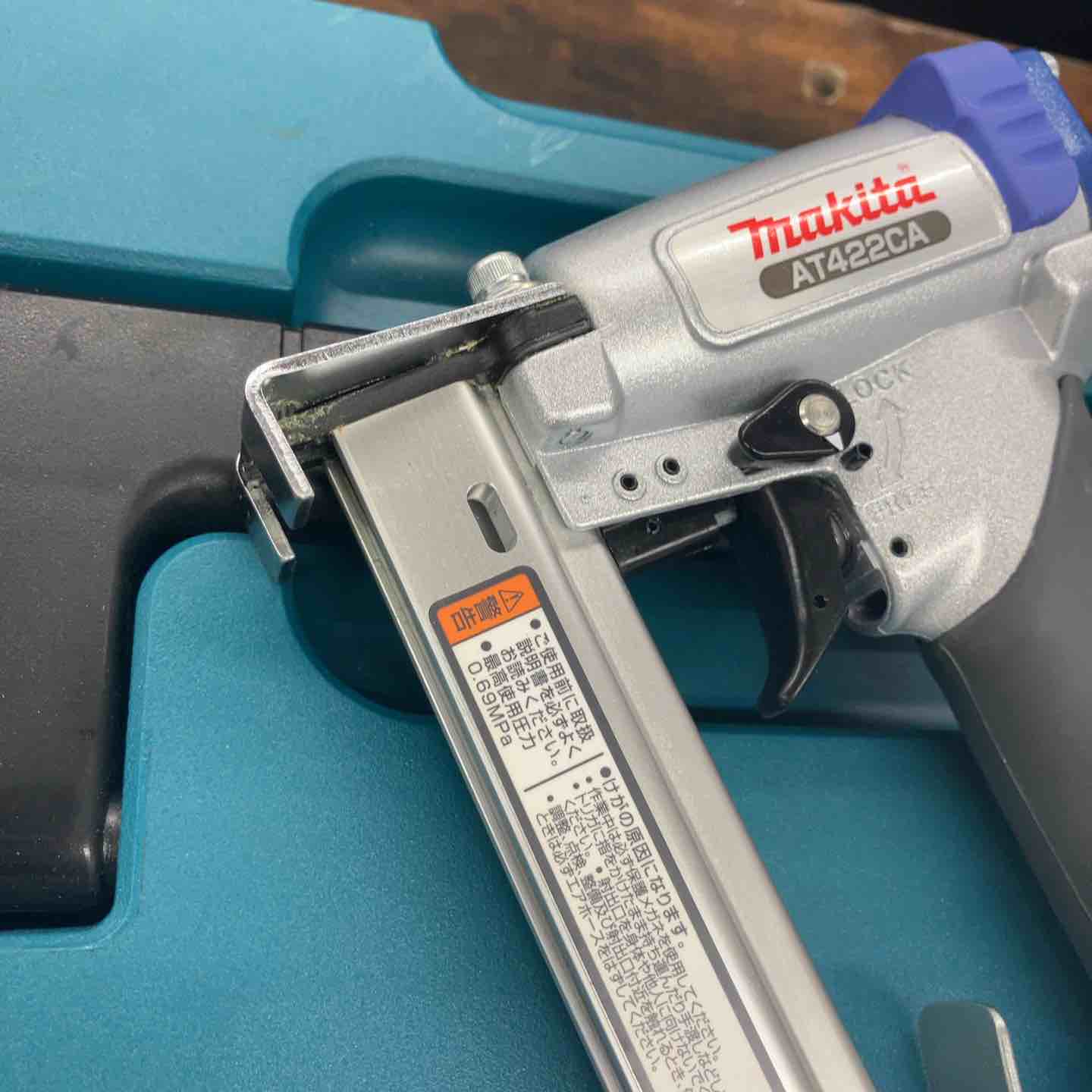 ☆マキタ(makita) 常圧軽天タッカ AT422CA【戸田店】 – アクト
