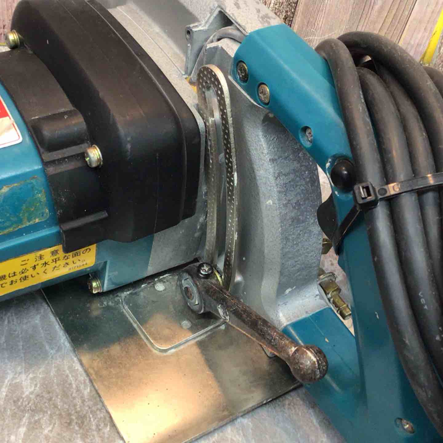 ☆makita マキタ カッタ 4108R 給水装置仕様 205mm ☆コンクリート 