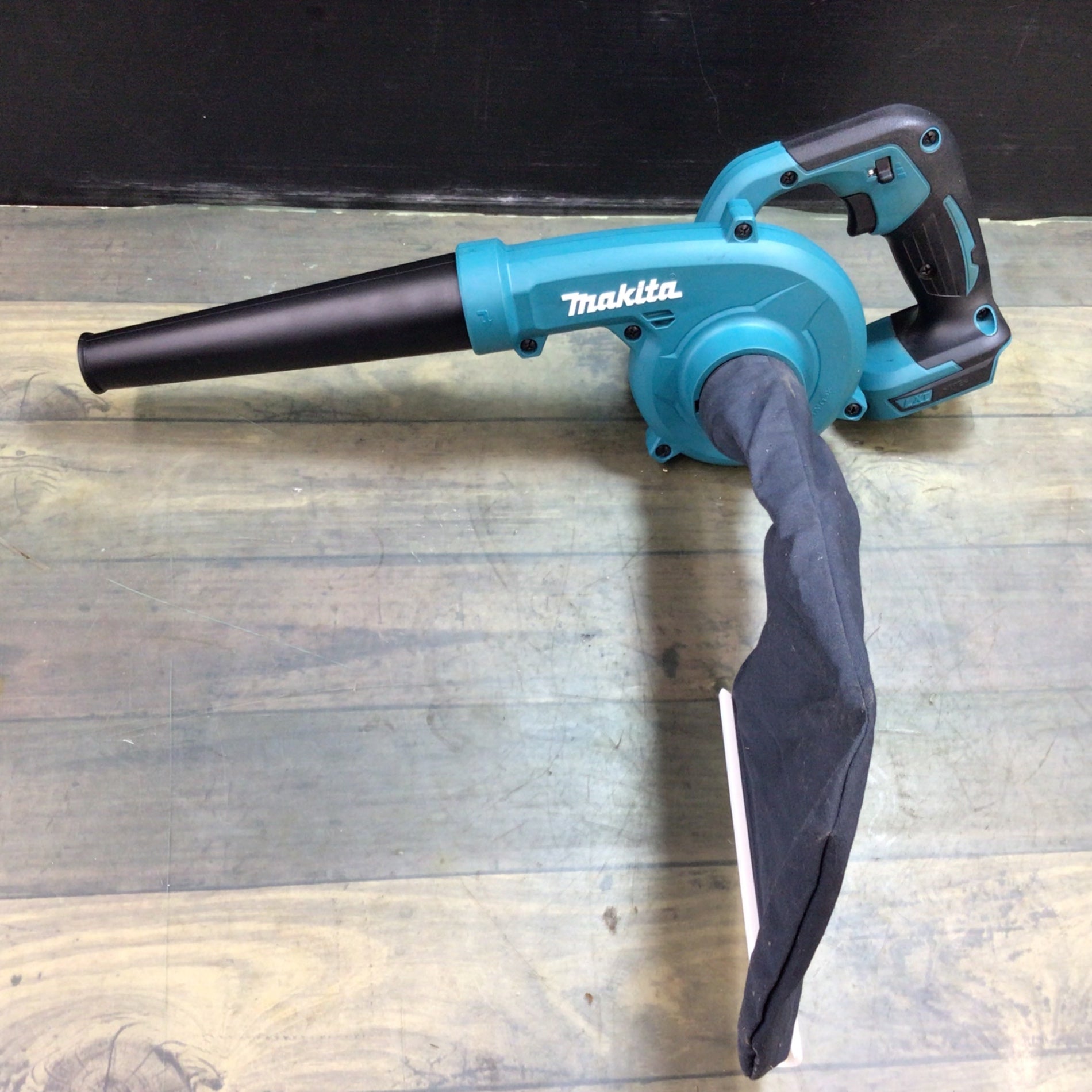 品】 マキタ(makita) コードレスブロワ UB185DZ 【東大和店
