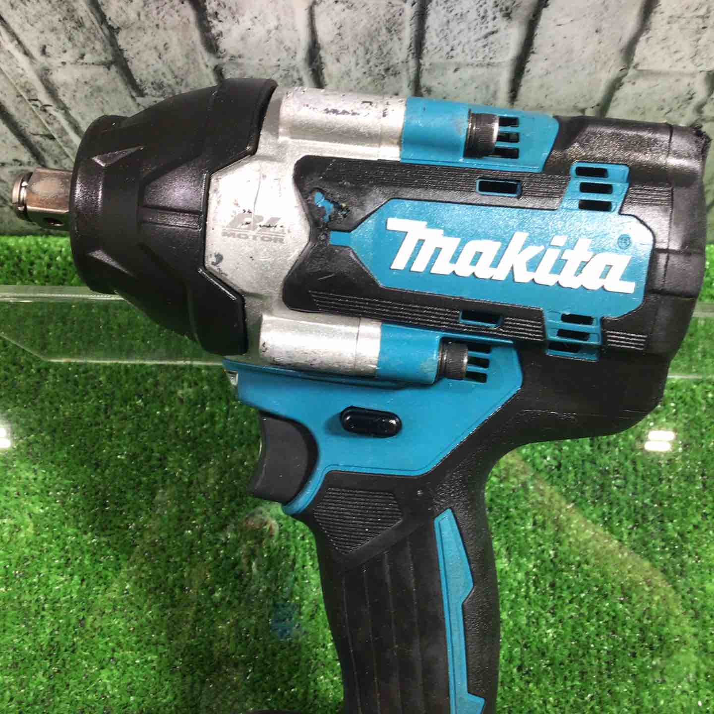 ☆マキタ(makita) コードレスインパクトレンチ TW700DZ【川口店