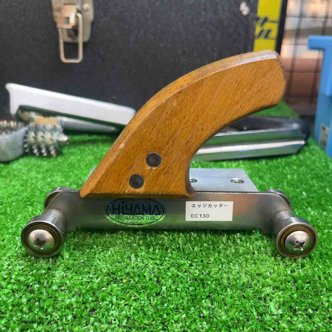 ROBERTS ロバーツ カーペット 施工 ツール　9点セット 二―キッカー アイロン ローラ カッタなど　2点メーカー混在【越谷店】