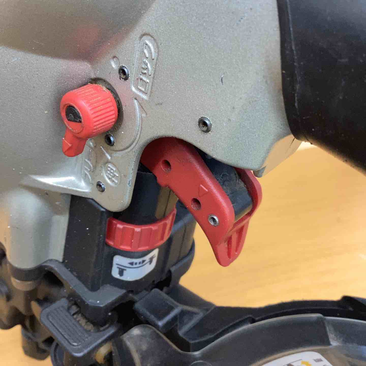 ☆マックス(MAX) 常圧エア釘打ち機 CN-565S(FP)【越谷店】 – アクト