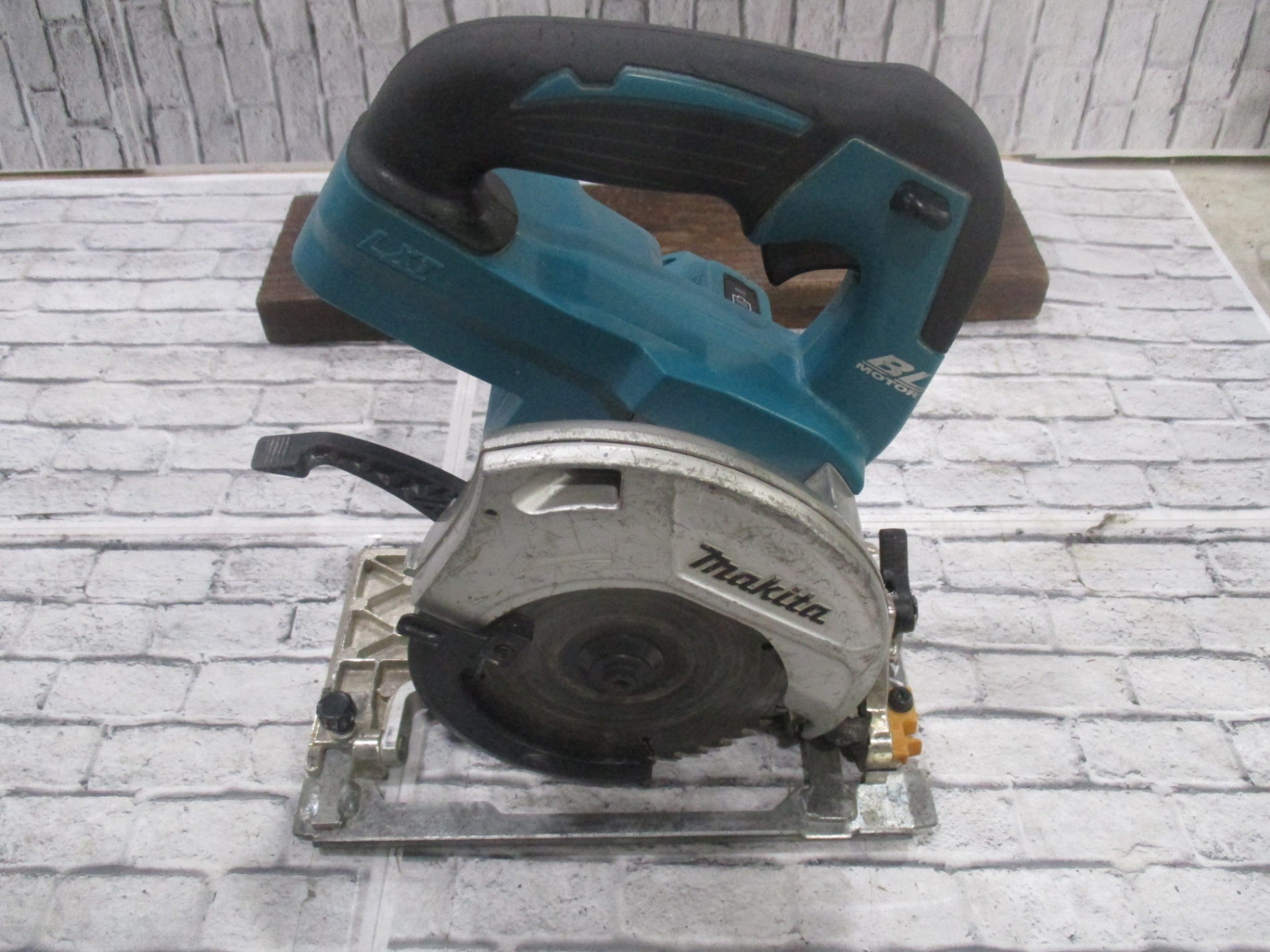 ☆マキタ(makita) コードレス丸のこ HS470DRF【川口店】 – アクト