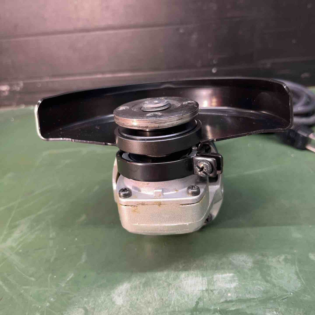 ☆マキタ(makita) 125mm ディスクグラインダ 9535B　本体のみ【戸田店】