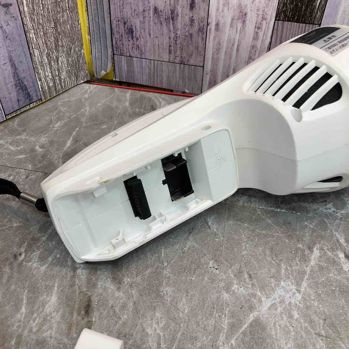 ◇パナソニック(Panasonic) コードレススティッククリーナー  ホワイト 本体のみ EZ37A3-W【八潮店】