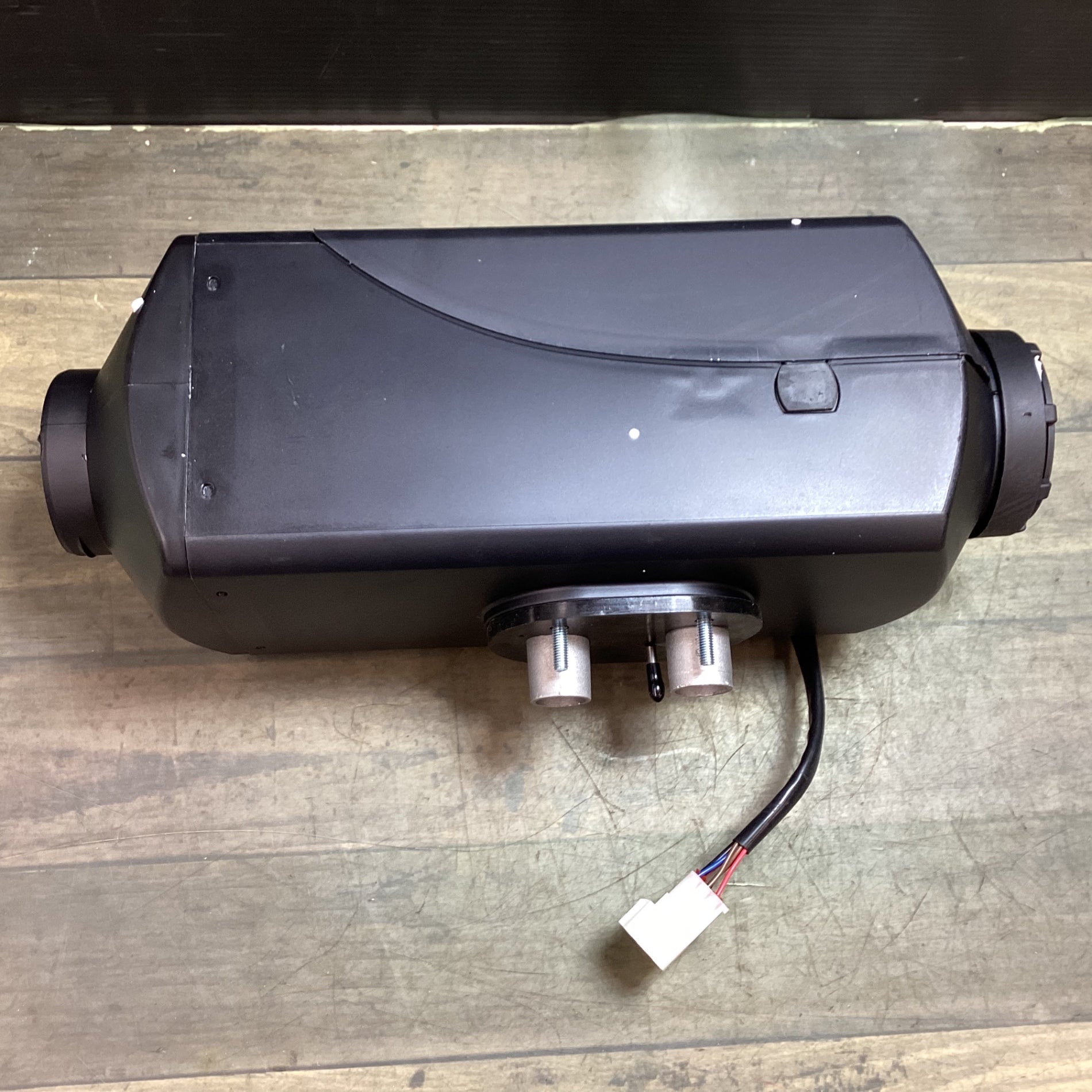 未使用品】〇LVYUAN(リョクエン) 車用ヒーター FFヒーター エア