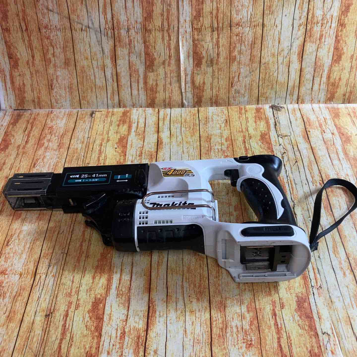 ◇マキタ(makita) コードレスオートパックスクリュードライバ FR440DZW 縦型連結ネジ【川崎店】