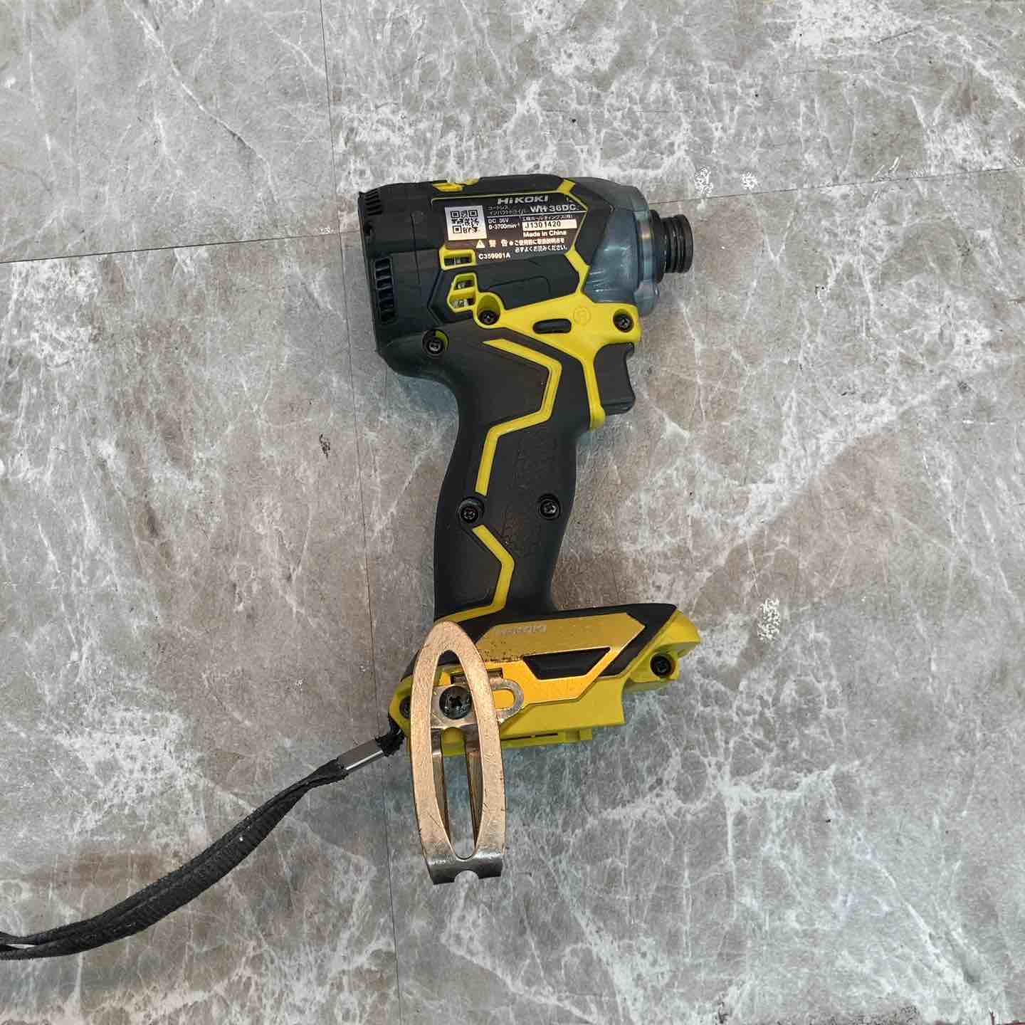 ゆうパパ an/アン】ツイード/ 千鳥格子柄/ フロントジップ/ バストカット