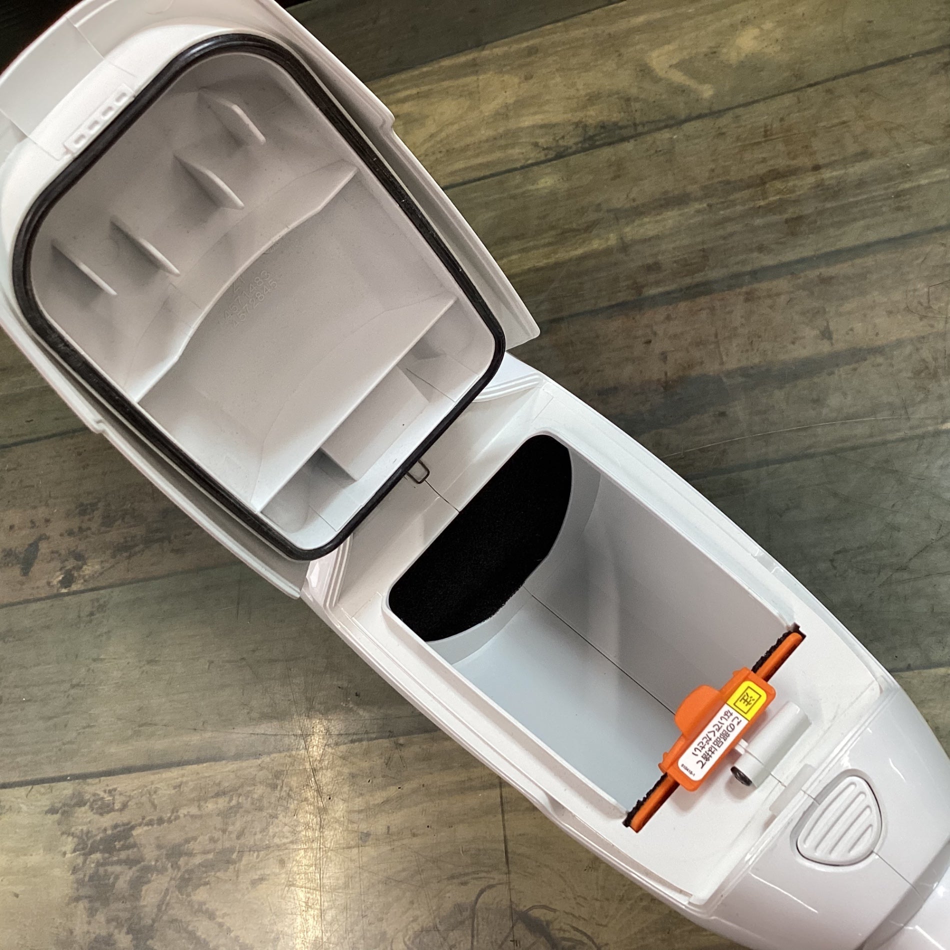 中古品 □ makita コードレスクリーナー CL107FDSHW □ O □ ITMPZ2V9URSM