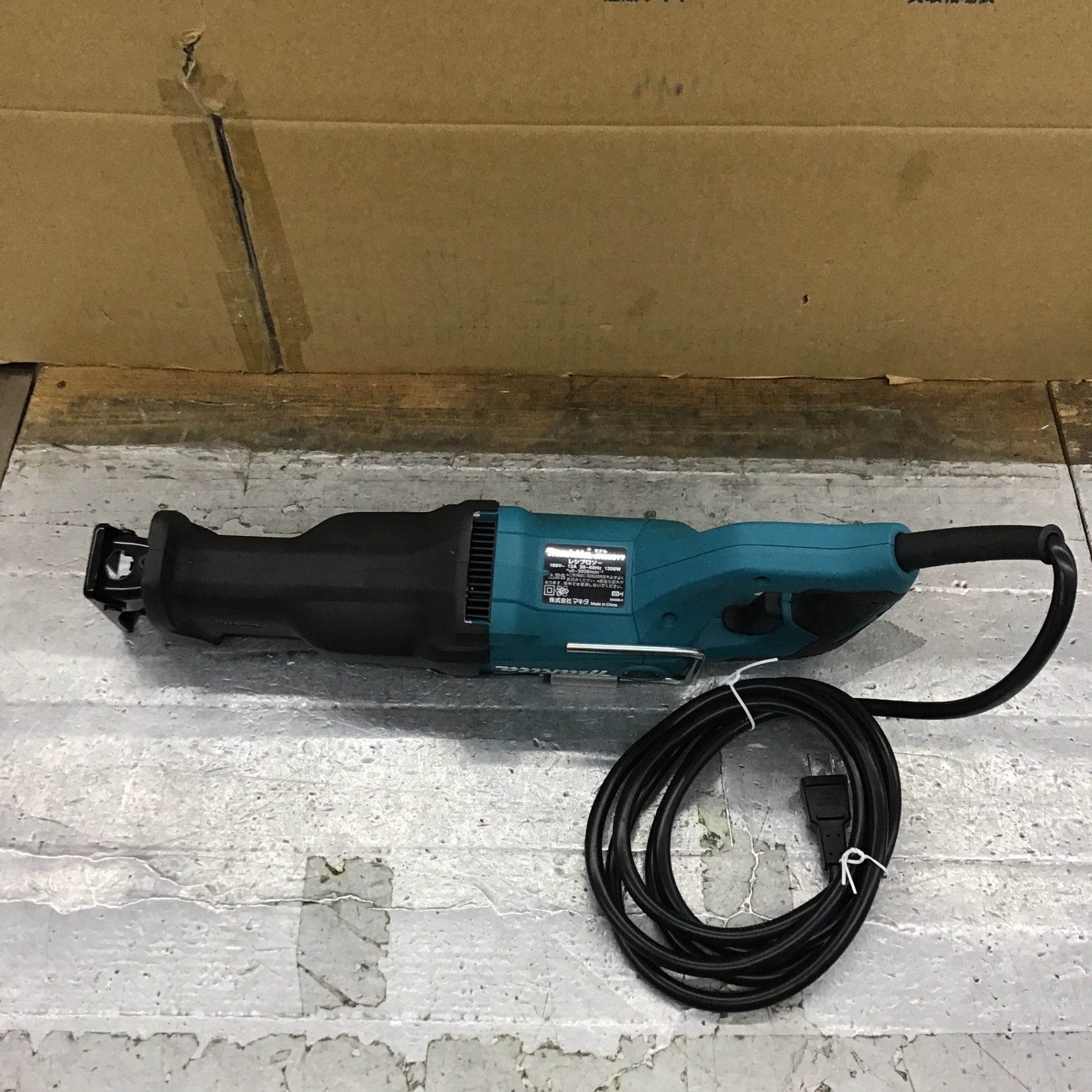 店頭受取り限定】☆マキタ(makita) レシプロソー JR3051T【所沢店