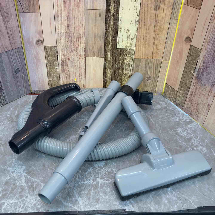 ★マキタ(makita) コードレスサイクロン掃除機 CL501DZ【八潮店】