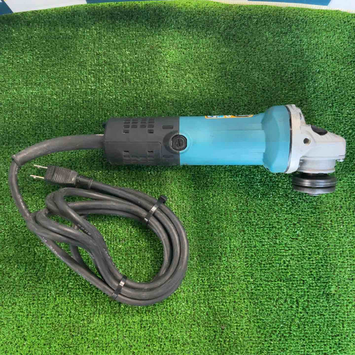 ☆マキタ(makita) 125mm ディスクグラインダ 9535B【草加店】