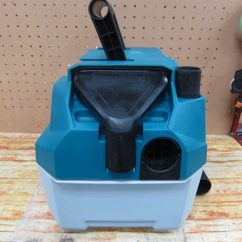 ★マキタ(makita) コードレス集じん機 乾湿両用 VC750DZ【川崎店】