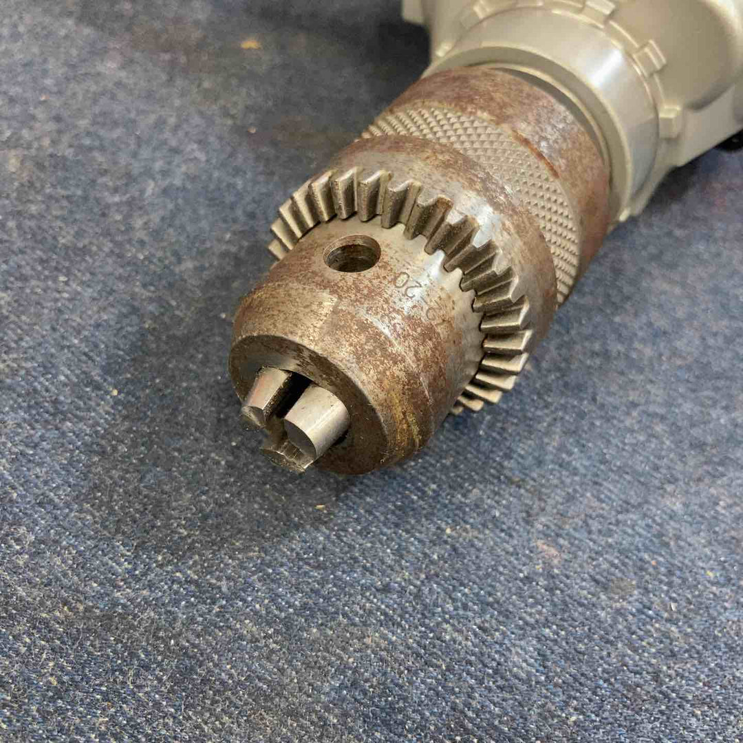 ☆マキタ(makita) 電気ドリル 6305【八潮店】