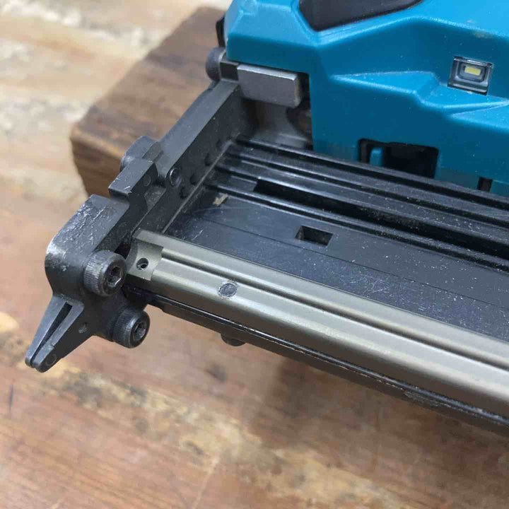 ★マキタ(makita) コードレスピンネイラ PT353DZ 本体のみ【柏店】