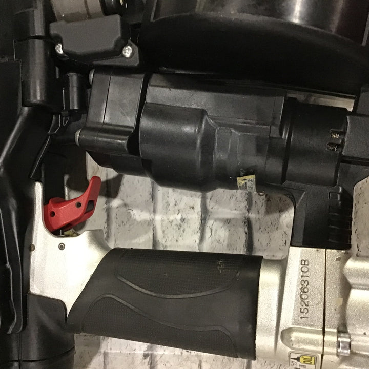 【中古品】★マックス(MAX) 高圧エアネジ打ち機 ターボドライバー HV-R41G4 限定色スパークシルバー　【川口店】