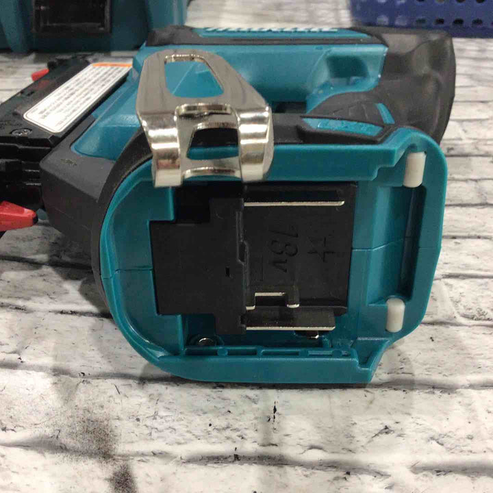 ★マキタ(makita) コードレスピンネイラ PT353DRG【川口店】