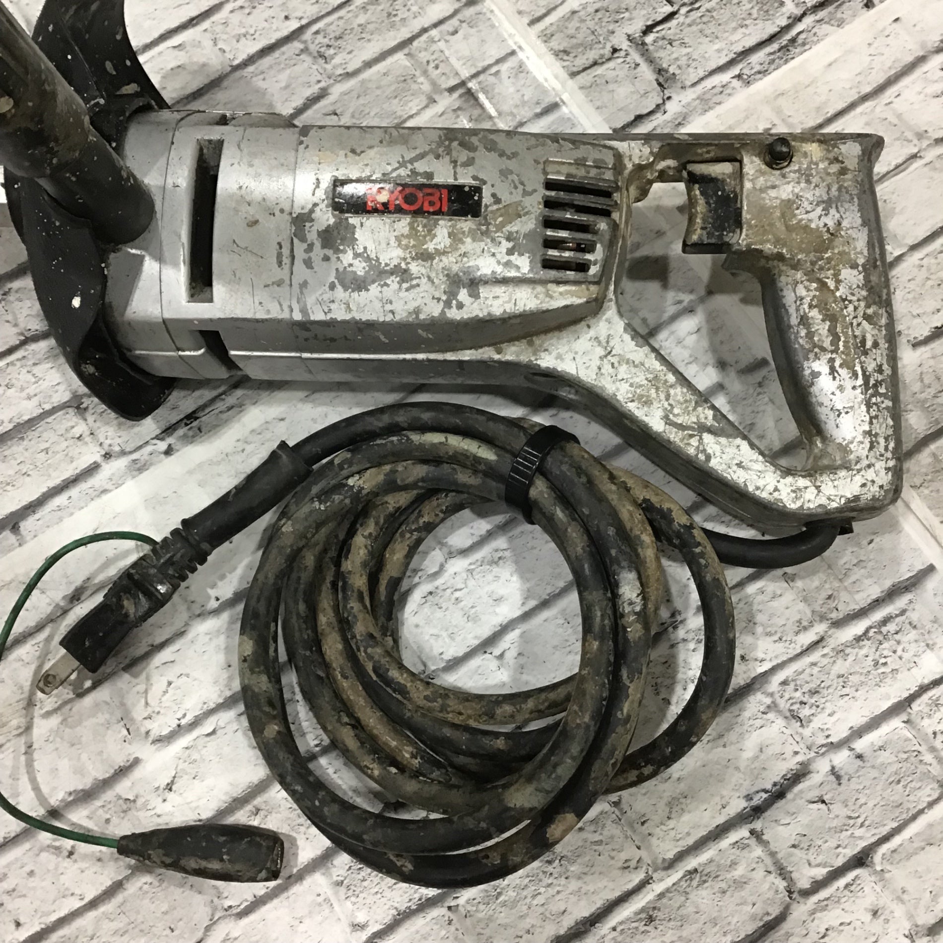 リョービ PM-1000 パワーミキサー【野田愛宕店】【店頭取引限定】【中古】管理番号：IT3CAH22IHAG RYOBI リョービ パワーミキサー PM-501の中古 中古C傷汚れあり 《宮城