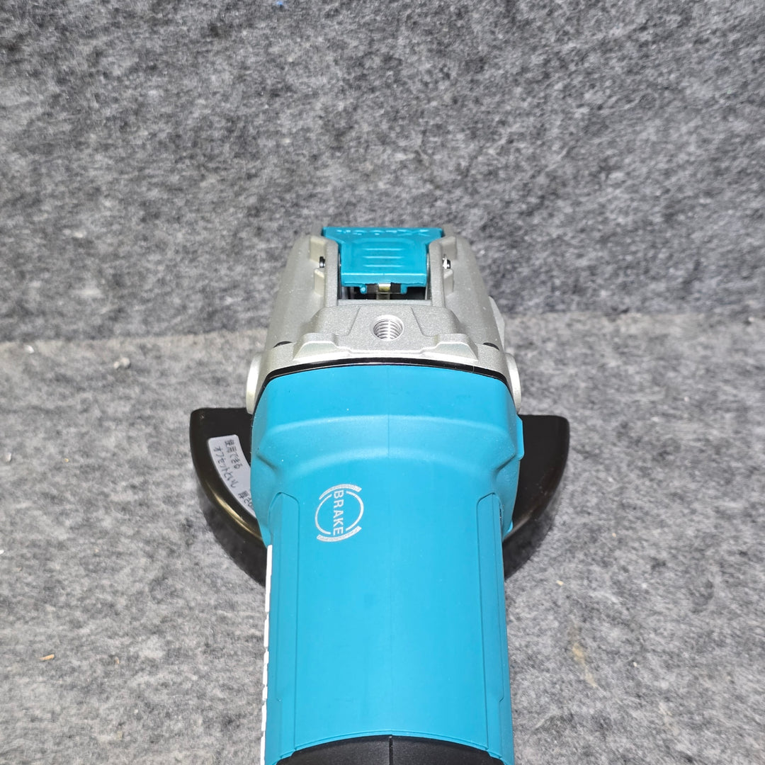 【未使用品】マキタ(Makita) 100ミリディスクグラインダ GA4061 ※外箱シール跡、ヨレ有り※【桶川店】