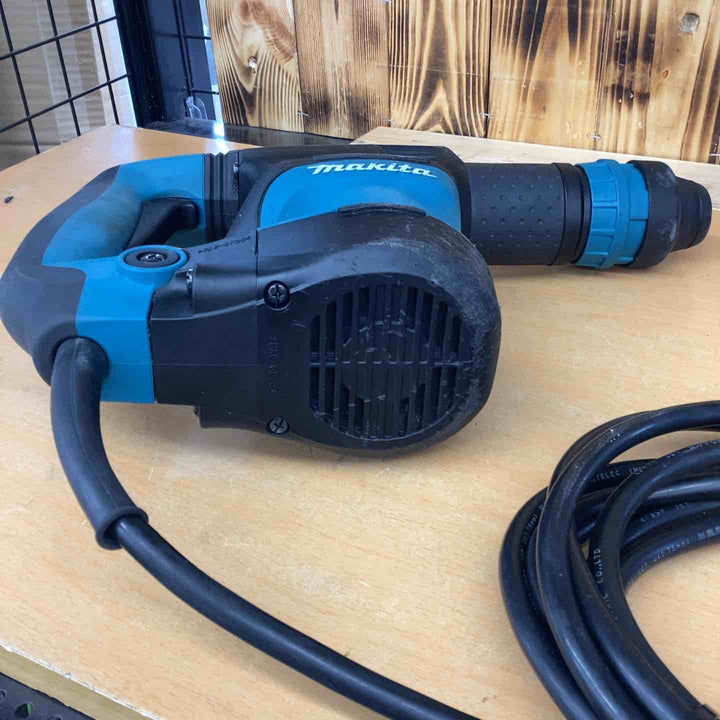 ★マキタ(makita) 電動ケレン スタンダードタイプ HK1820【越谷店】