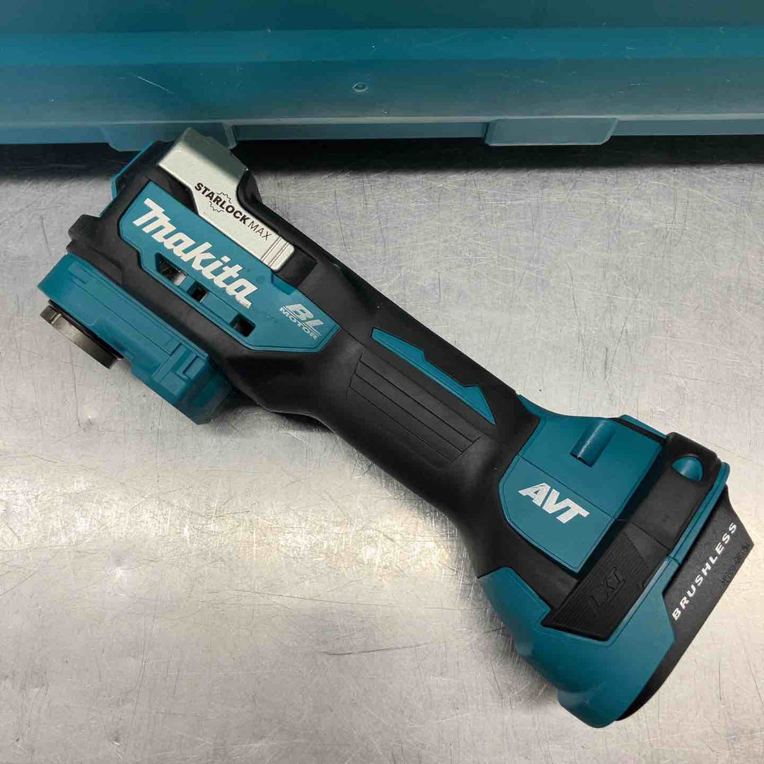 ★マキタ(makita) コードレスマルチツール TM52DRG ※異臭(木くずのような匂い？)あり【八潮店】