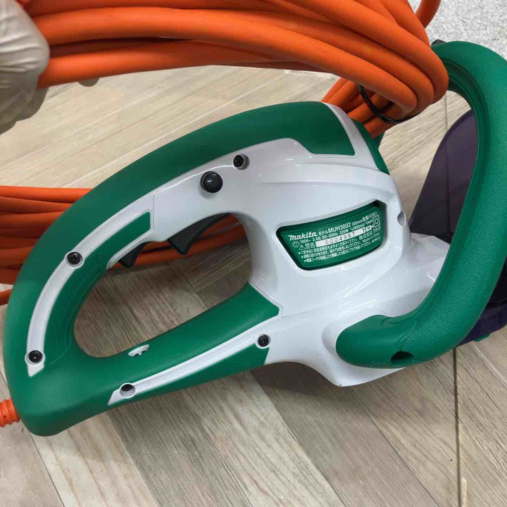 ◇マキタ(makita) 生垣バリカン 刈込幅300mm MUH3002【八潮店】