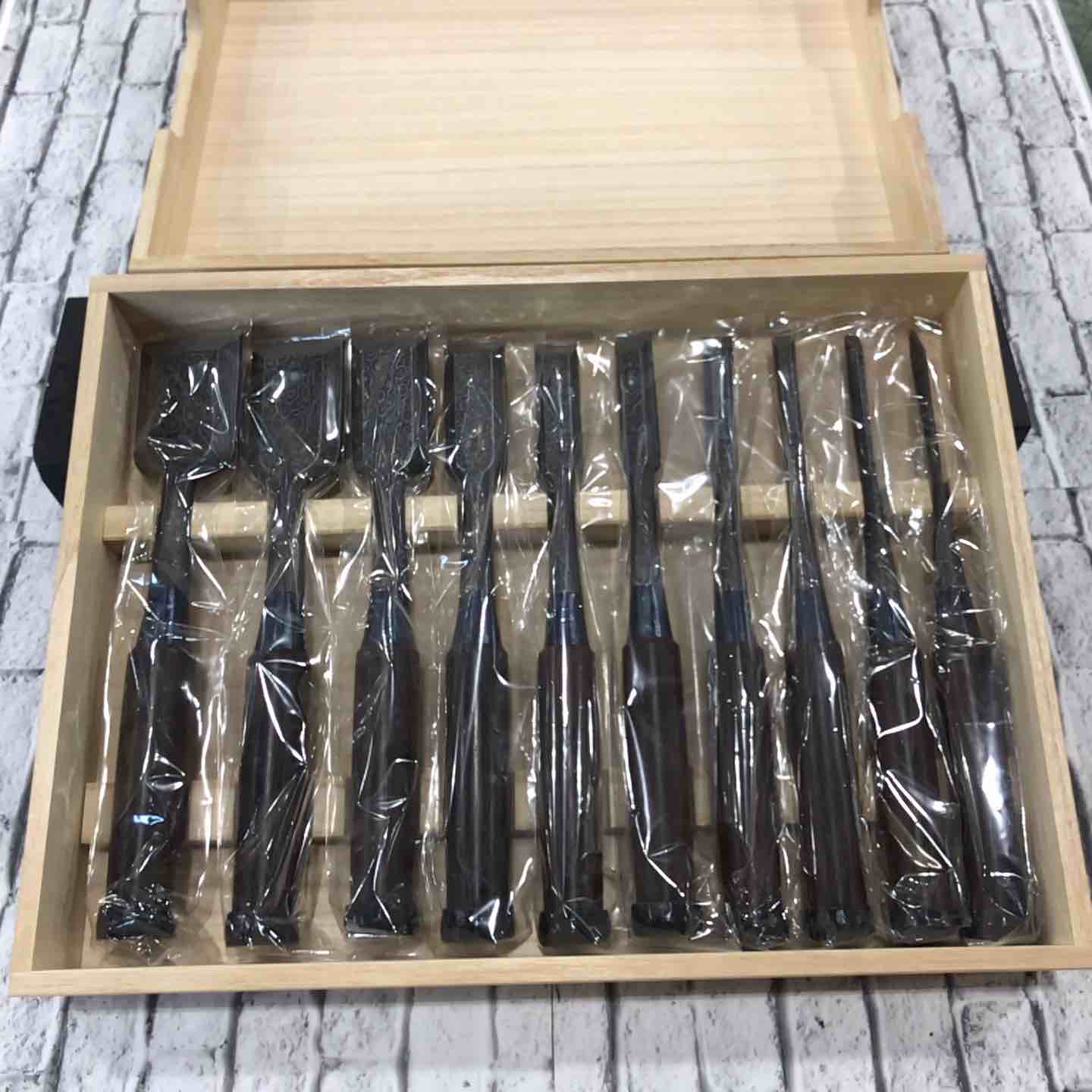 船津舟弘　舟弘　10本組　鑿　総磨き 完売>舟弘作 / 元寿舟弘 木目仕上 追入鑿10本組 鉄刀木(たがや
