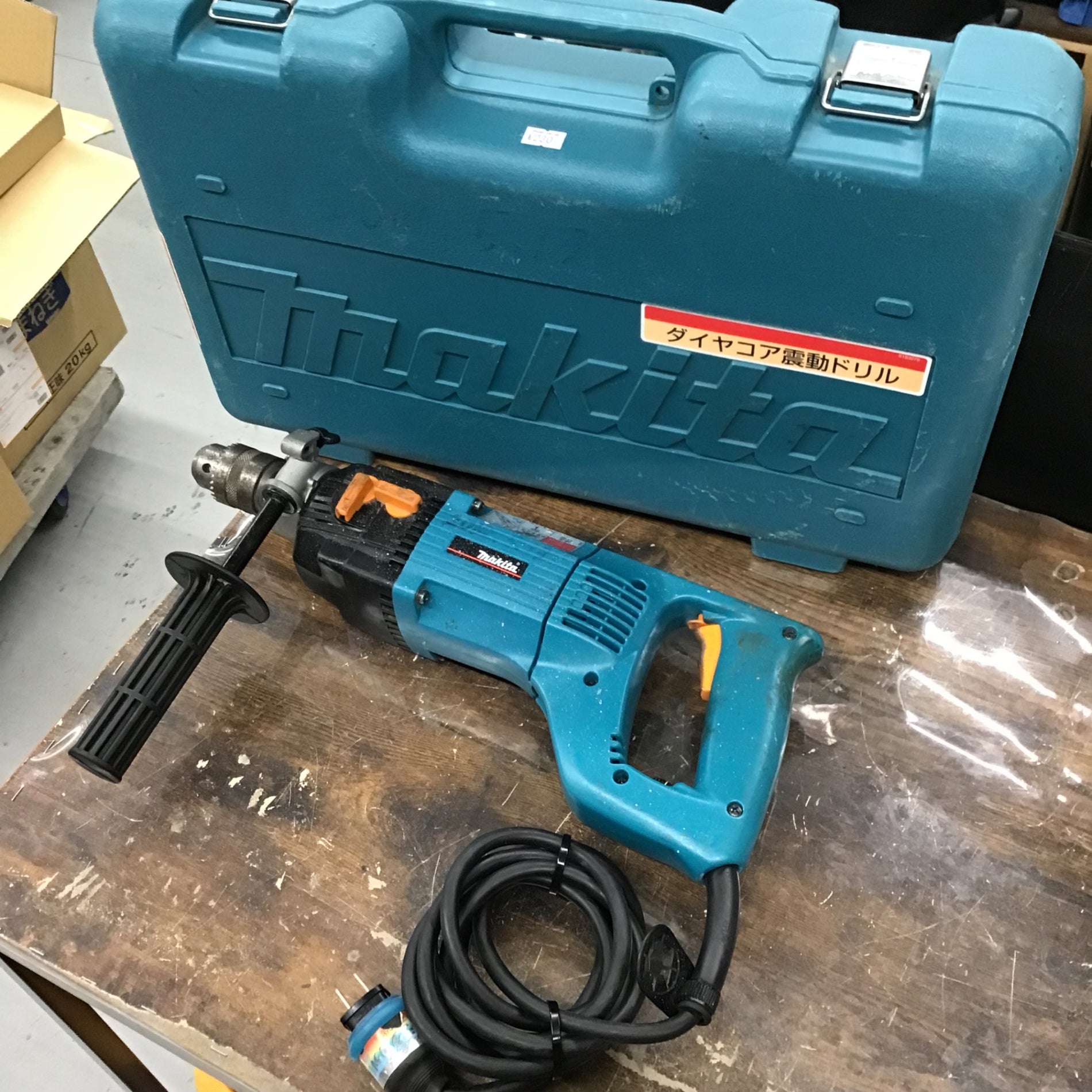 〇マキタ(makita) ダイヤコア震動ドリル 120mm 8406C【戸田店】 – アクトツールオンラインショップ