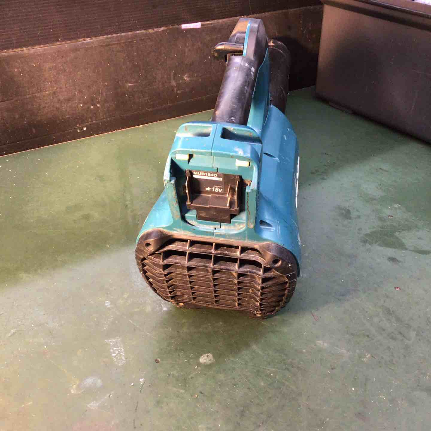 【中古品】☆マキタ(makita) コードレスブロワ 18V MUB184DZ 本体のみ【戸田店】 ☆マキタ(makita)18V コードレスブロワ MUB184DZ(本体のみ)【戸田店