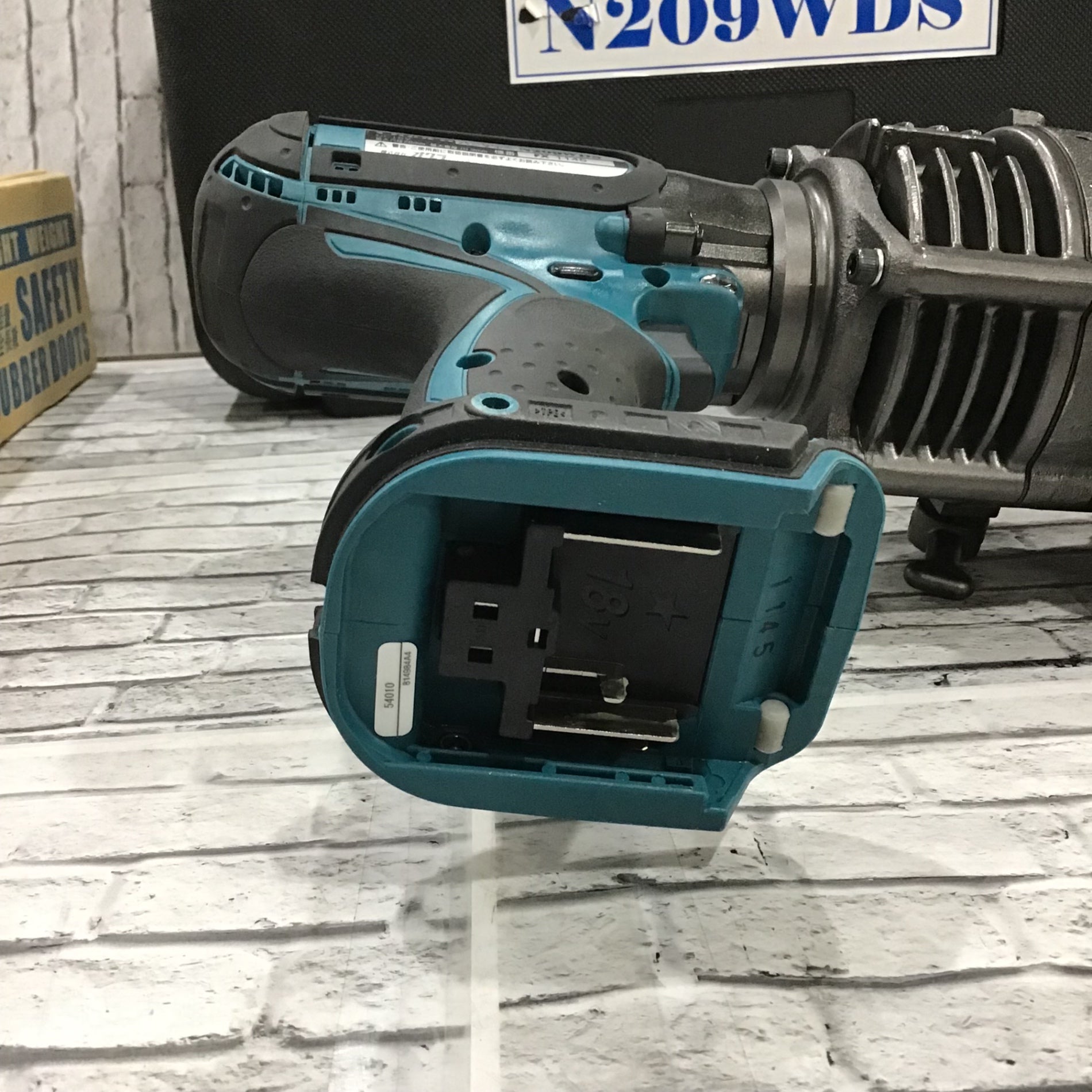 オグラ(Ogura）18V 充電式油圧パンチャー N209WDS バッテリー 充電器