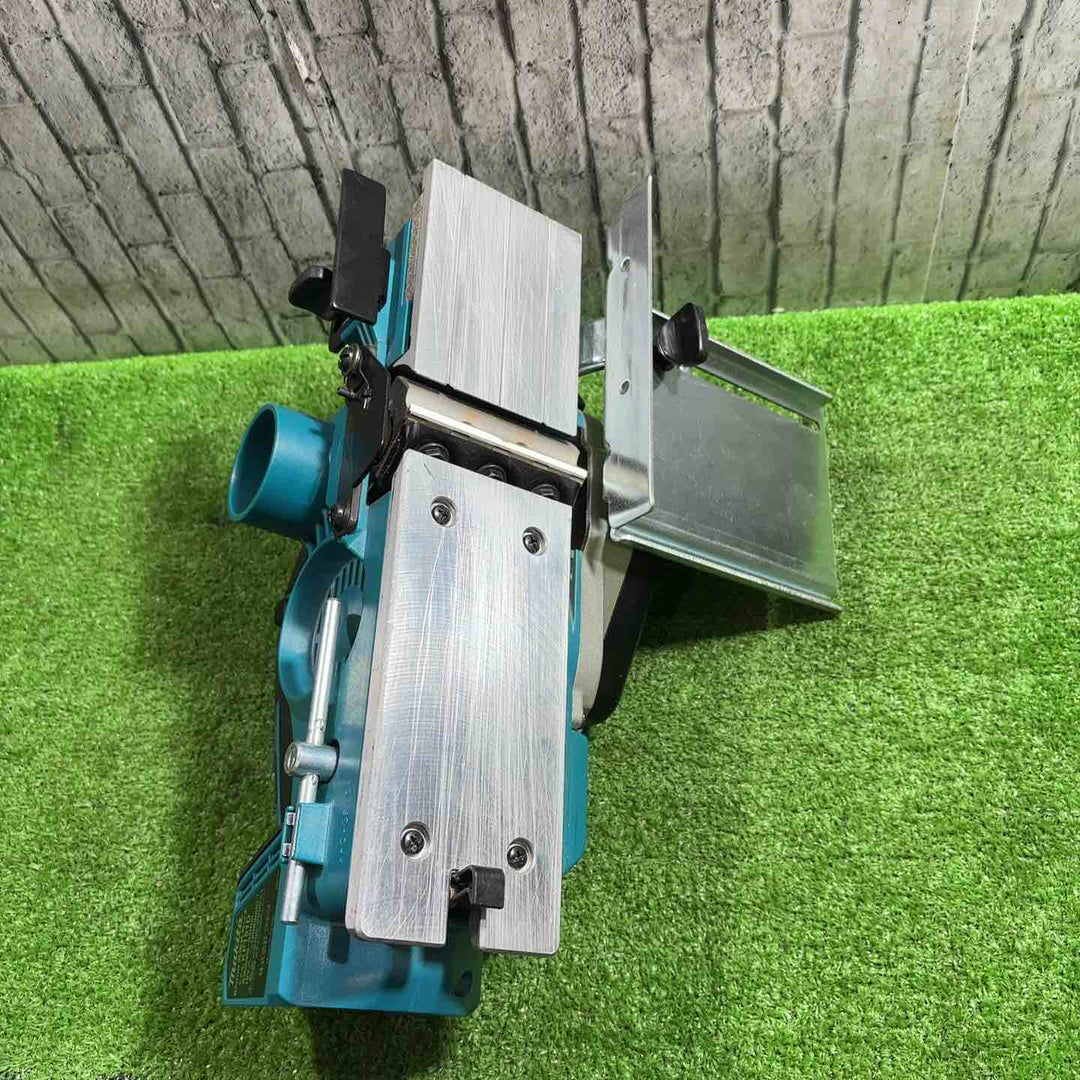 ★マキタ(makita) 18V 82mmコードレスカンナ KP181DZ 動作確認済【川口店】