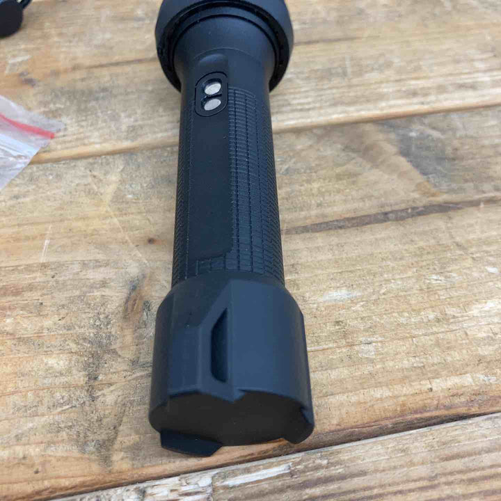 【中古美品】Ledlenser(レッドレンザー) LED懐中電灯 P5R 日常/作業用/小型軽量 【明るさ約420ルーメン】 【最長7年保証】 充電式 [日本正規品] 500897【東大和店】