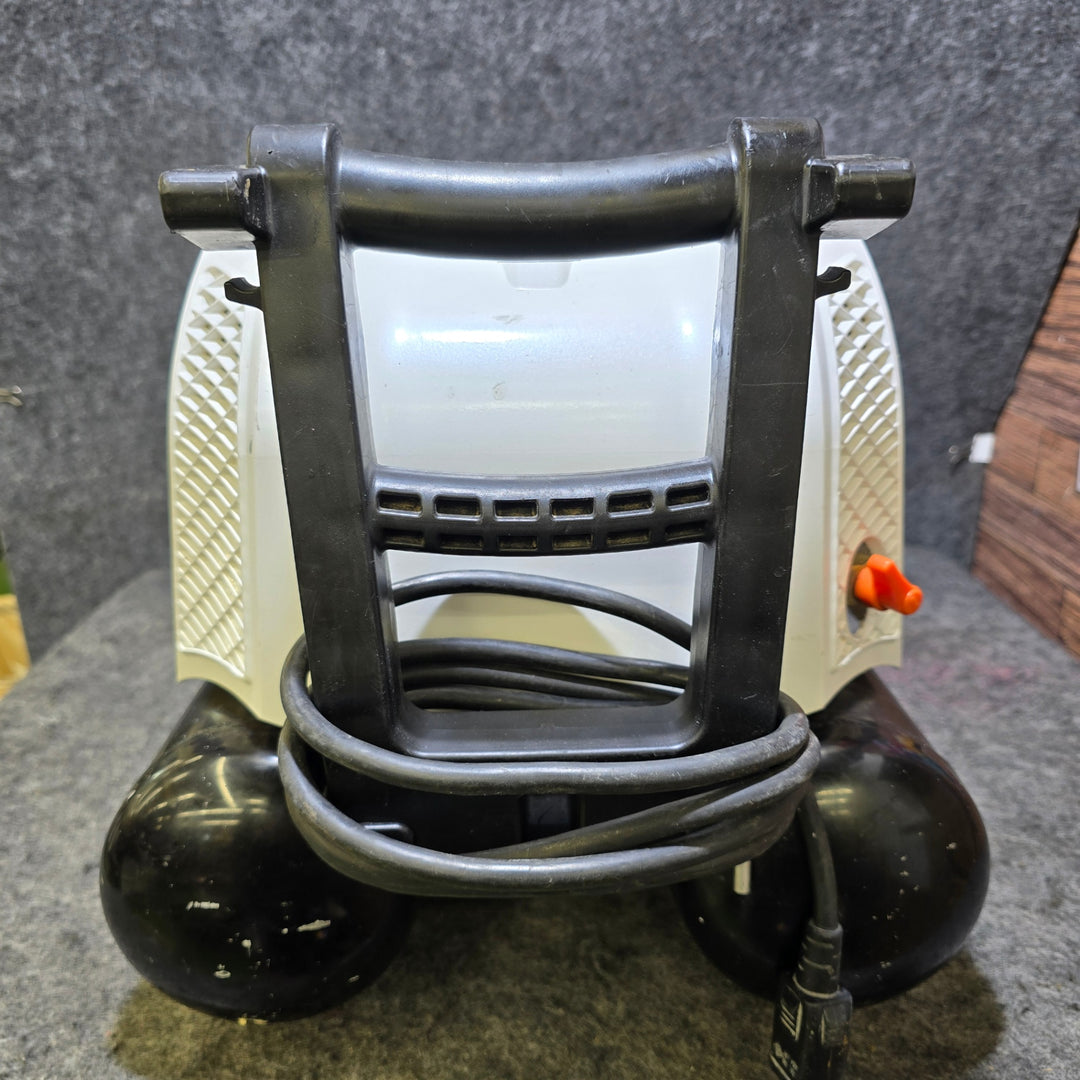 【中古品・限定色！】マックス(MAX) 高圧エアコンプレッサー AK-HH1270E2 クールホワイト 充填時間：4分56秒【桶川店】