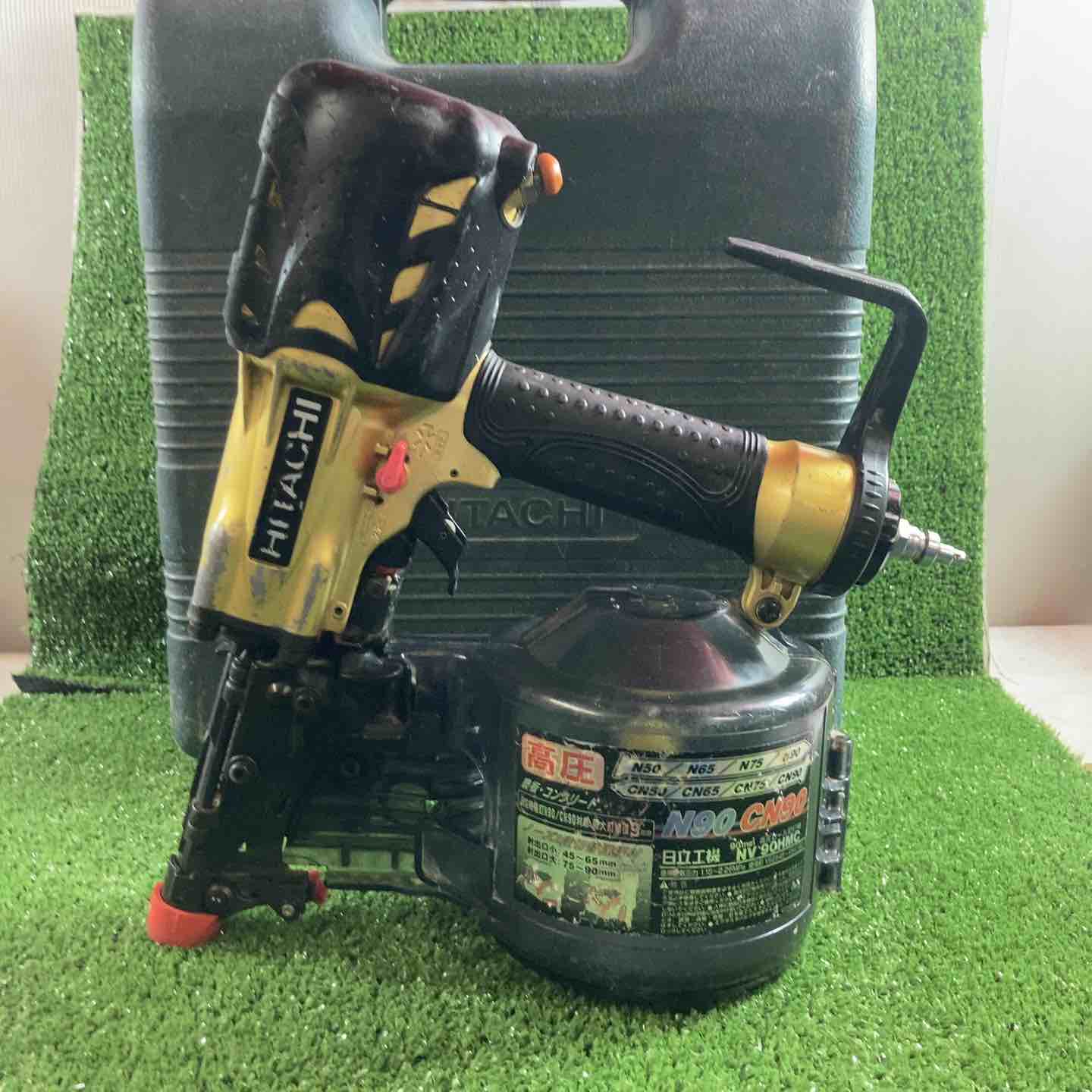 日立 高圧釘打ち機 NV90HMC 品 ケース付き 銀 【公式通販】