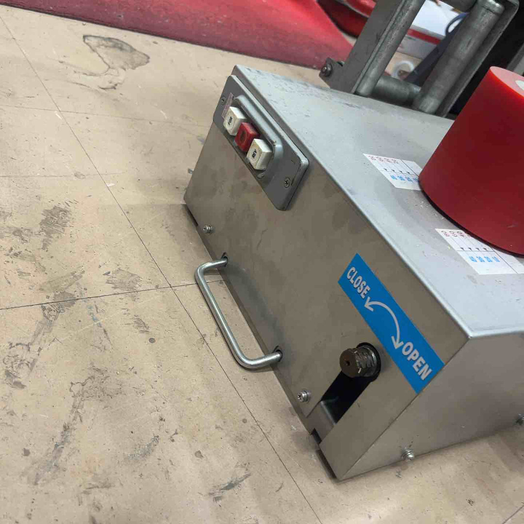 【店頭受取り限定】メーカー不明 ケーブル中間送り機 型式不明 200V【草加店】