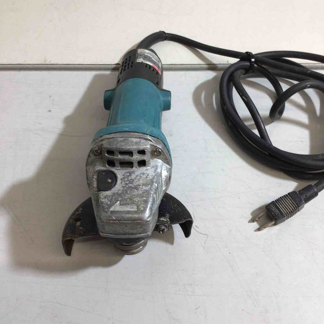 ☆マキタ(makita) 100mmディスクグラインダ 9533B【戸田店】