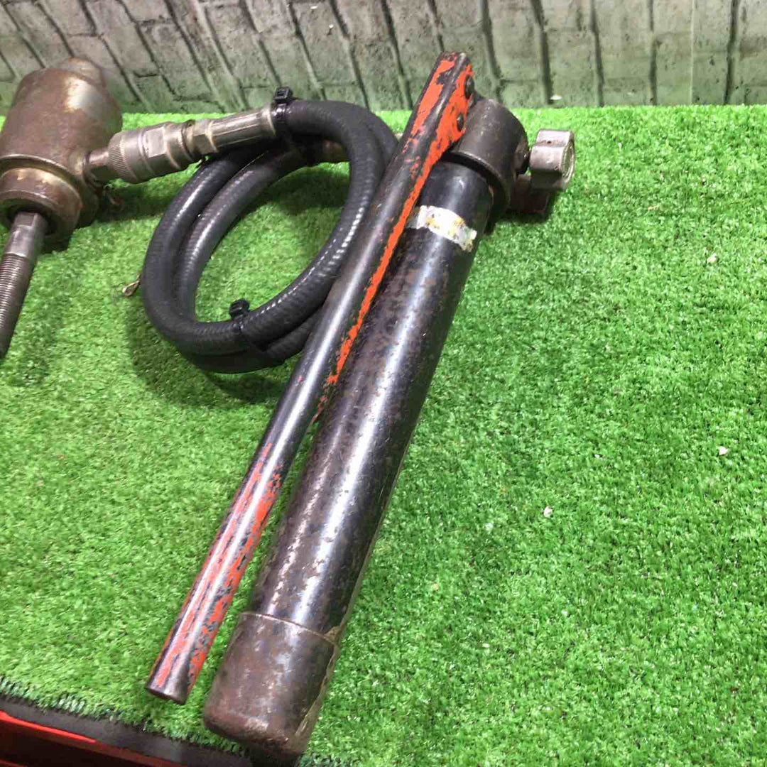 ◇泉精器(IZUMI) 手動油圧式ポンプ HP-180N【川口店】