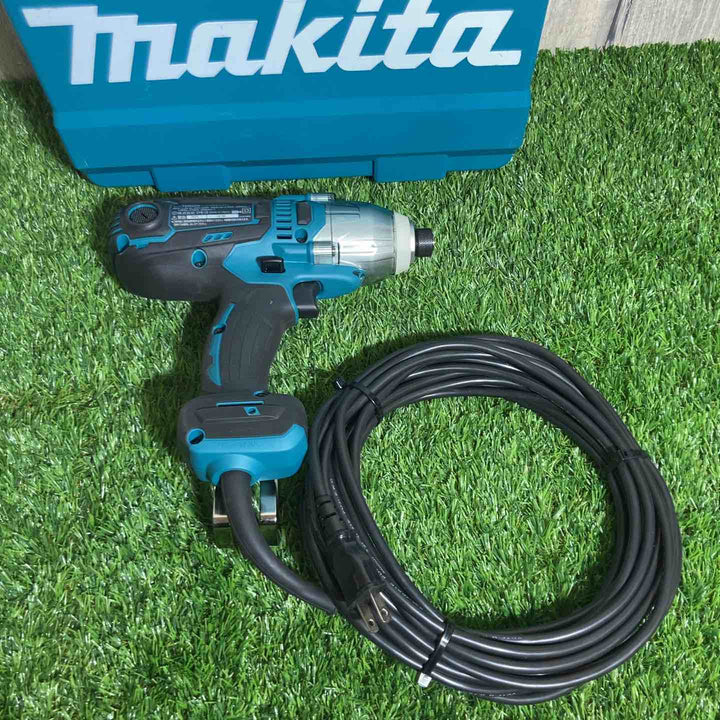 ☆マキタ(makita) インパクトドライバ TD0220【戸田店】