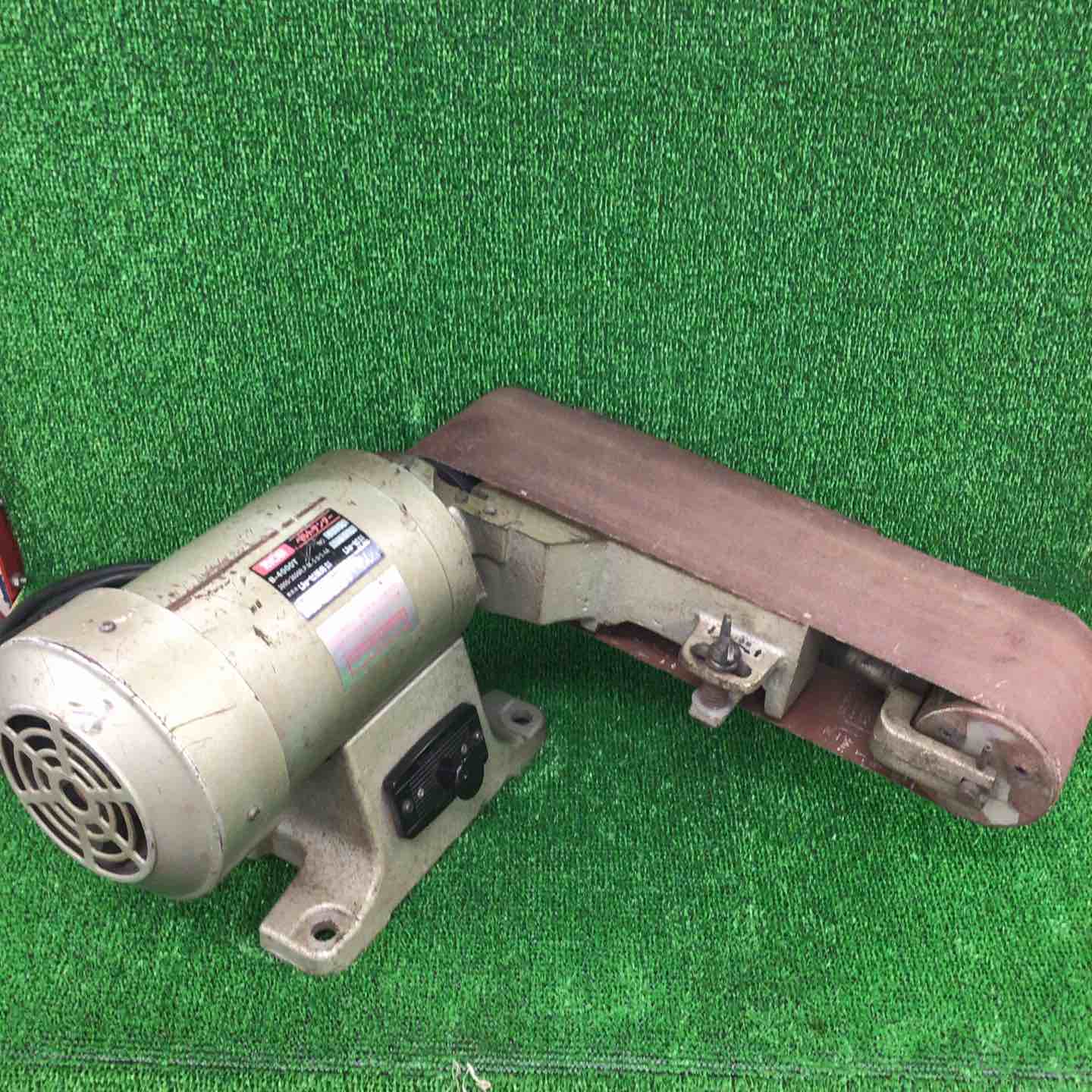【中古】リョービ　ベルトサンダー　B-4000T　本体のみ【ハンズクラフト熊本けやき通り店】 RYOBIリョービ・ベルトサンダー・B-4000T・ベルト寸法100mm×915mm