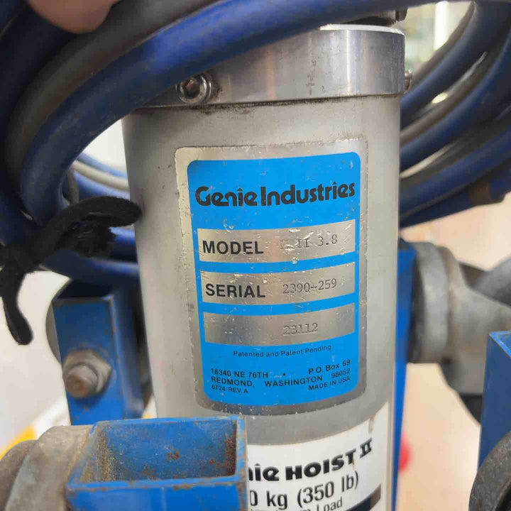 【店頭受取り限定】Genie Hoist、3.8 伸縮式 ガス リフト【草加店】