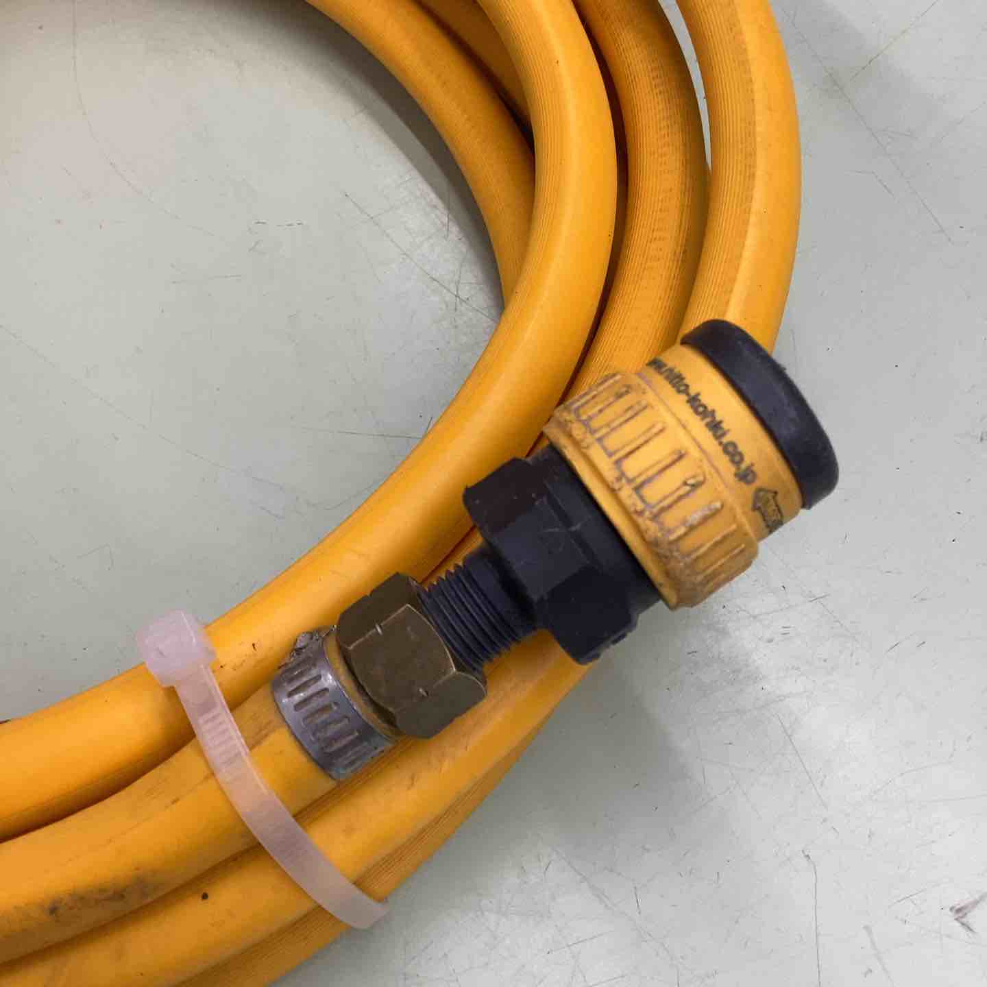 HILTI ヒルティ コアドリルポンプ ダイヤモンドコアドリル 給水タンク HILTI ヒルティ コアドリルポンプ ダイヤモンドコアドリル 給水タンク