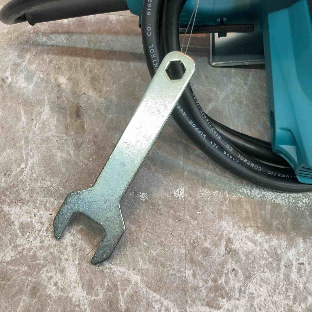 ◇マキタ(makita) 125mm防じんカッタ 4100KB【八潮店】