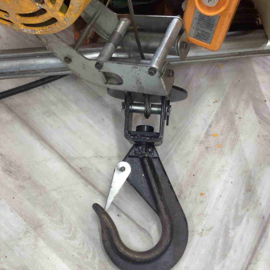 リョービ(RYOBI) ウインチ WI-195 ワイヤーよれ有【越谷店】