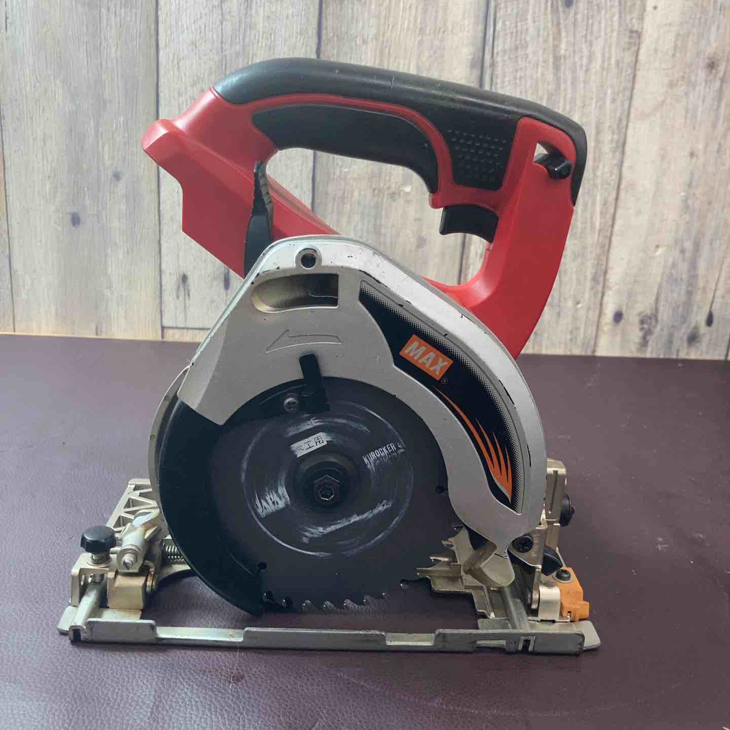 中古　MAX マックス　PJ-CS51 14V 充電式マルノコ 中古品】 ◇マックス(MAX) 14V コードレス丸のこ PJ-CS51-BC 【東大和