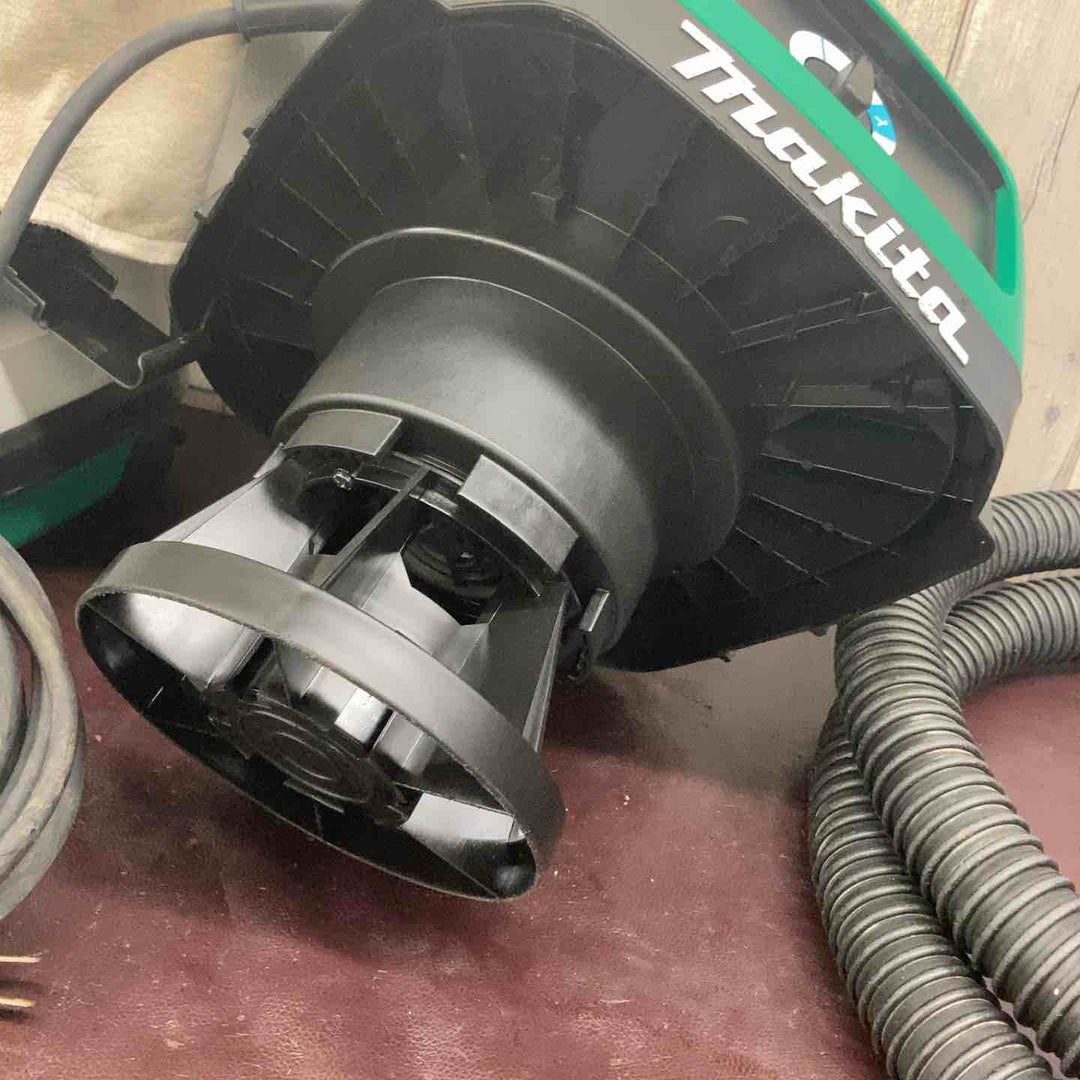 【中古品】 マキタ(makita)  集じん機 M442 【東大和店】