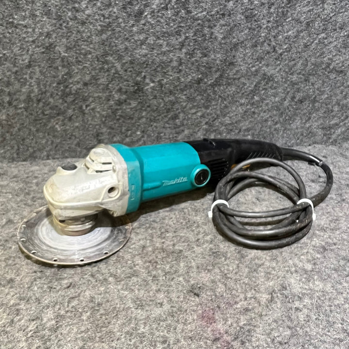 ☆マキタ(makita) 180mm電子ディスクグラインダ GA7011C【桶川店】