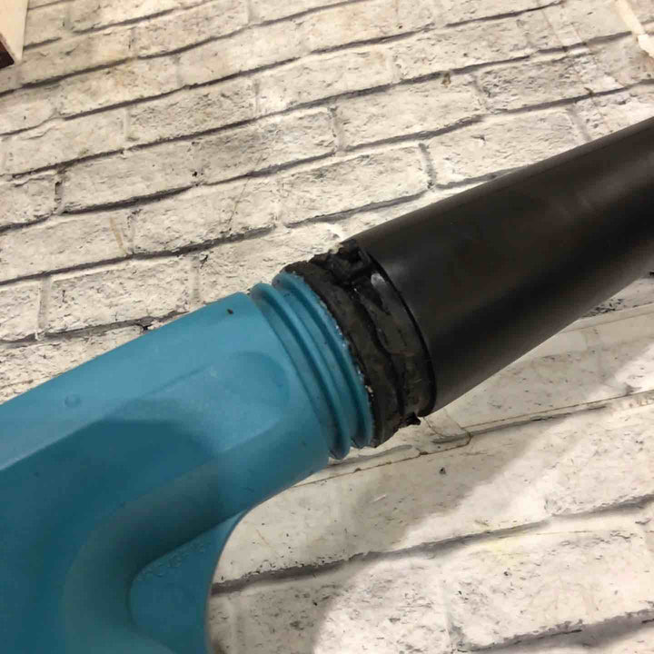 ☆マキタ(makita) コードレスブロワ UB142DZ【川口店】