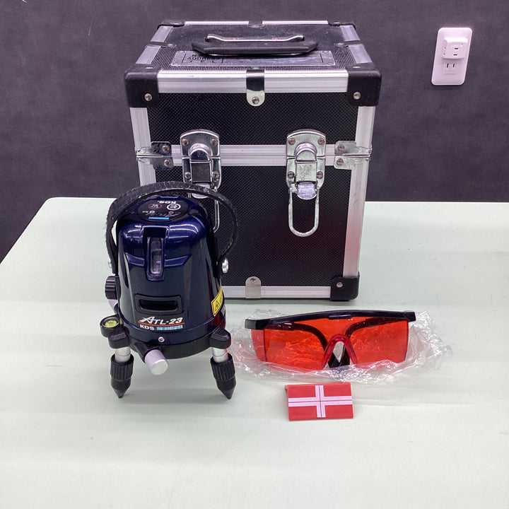 KDS 水平垂直ラインレーザー ATL-23 レーザー墨出し器【藤沢店】